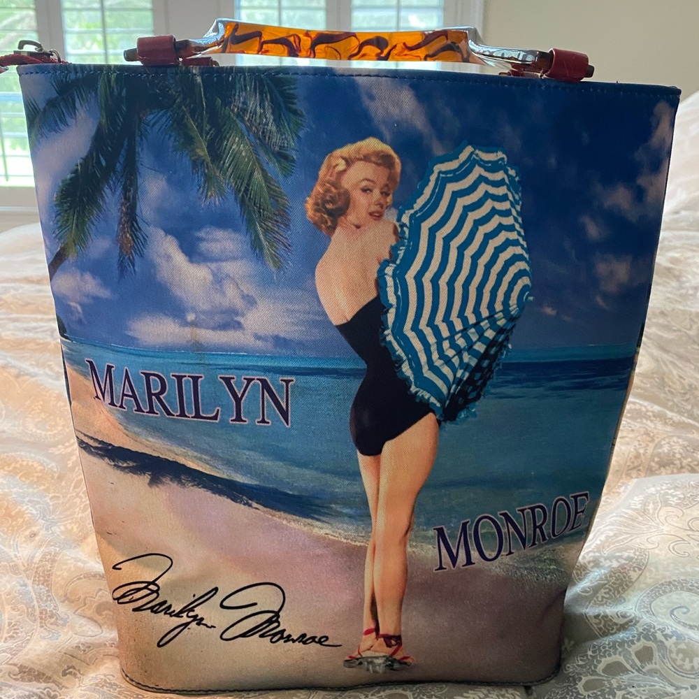 Marylin Monroe bucket bag by Cielio Creations